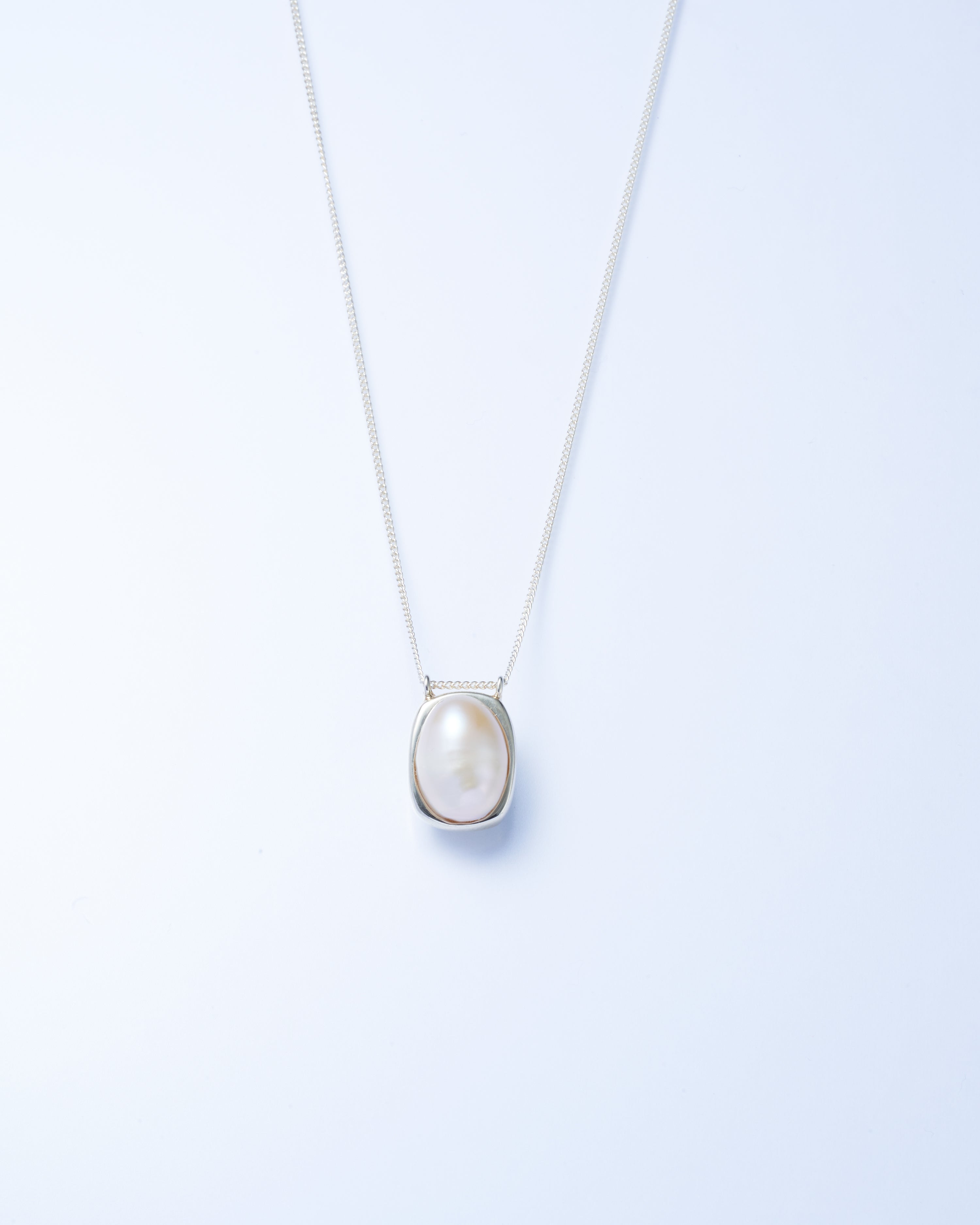 Pearl Top Necklace -Silver-