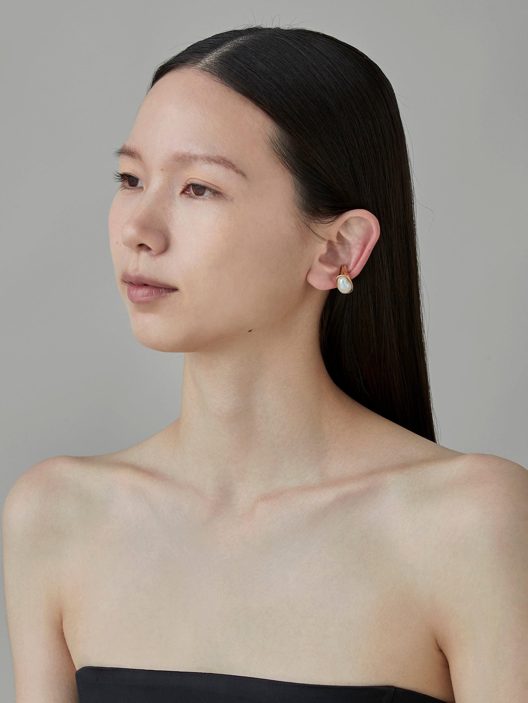Pearl Ear Cuff -Gold-