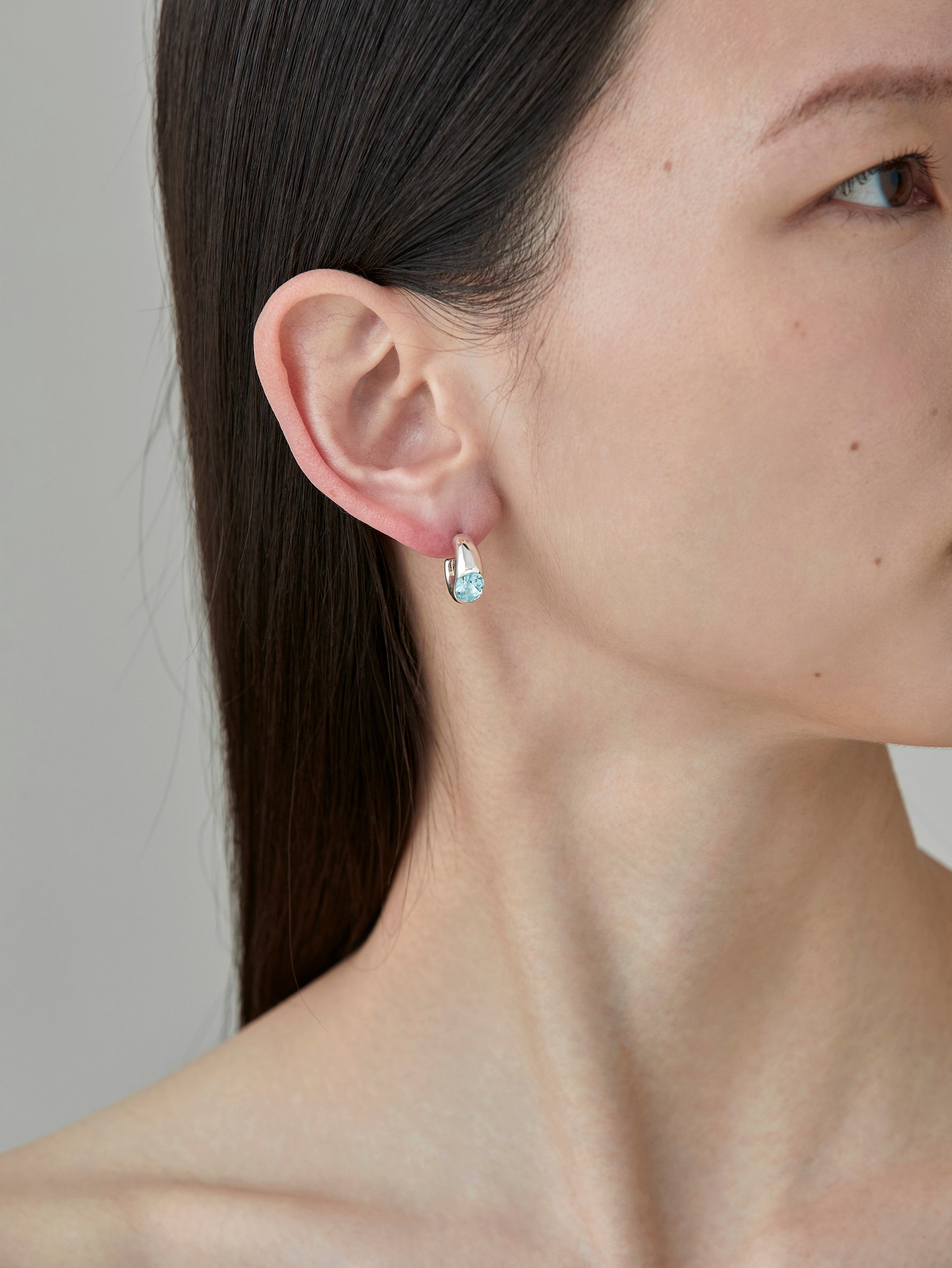 One Stone Pierces -Blue Topaz-