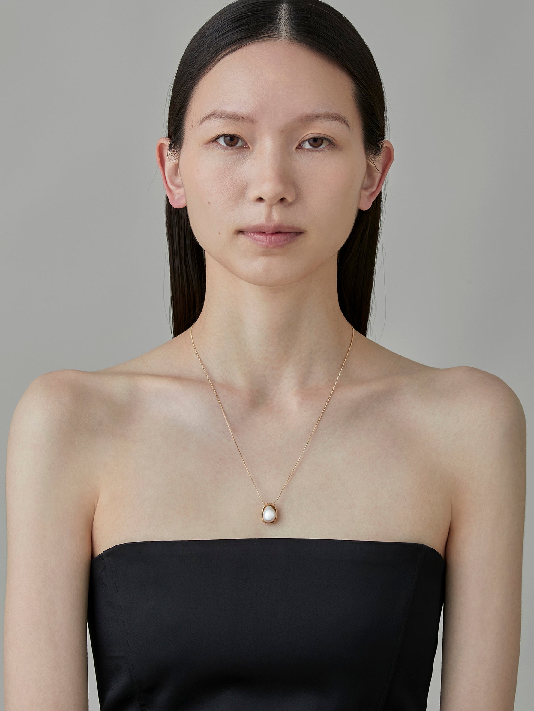 Pearl Top Necklace -Gold-