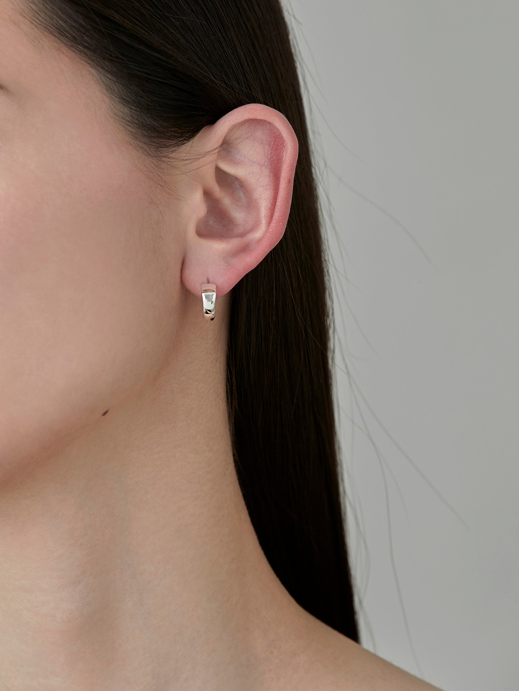 Calla Lily Pierces -Silver-