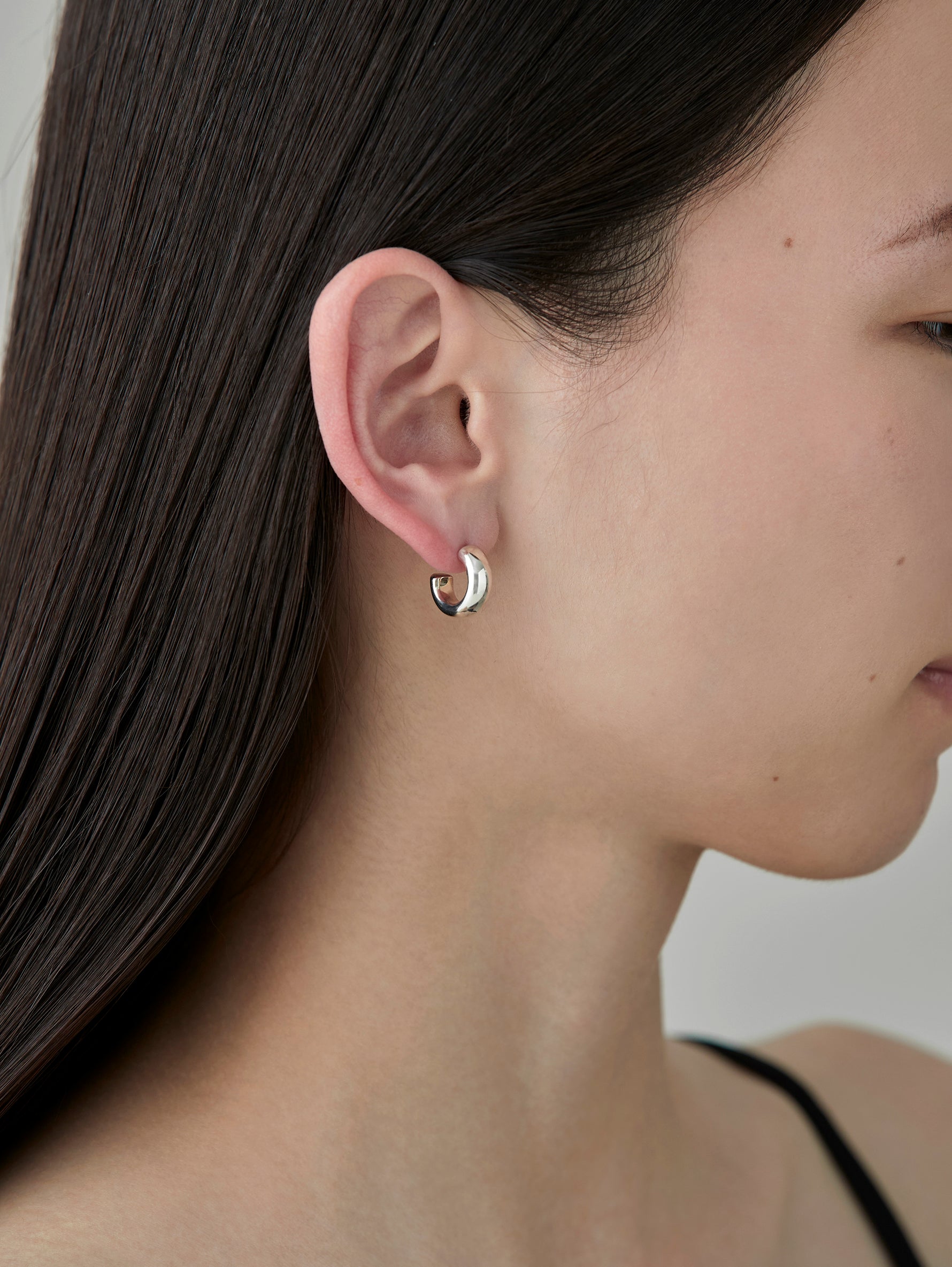 Sunny C Pierces -Silver-