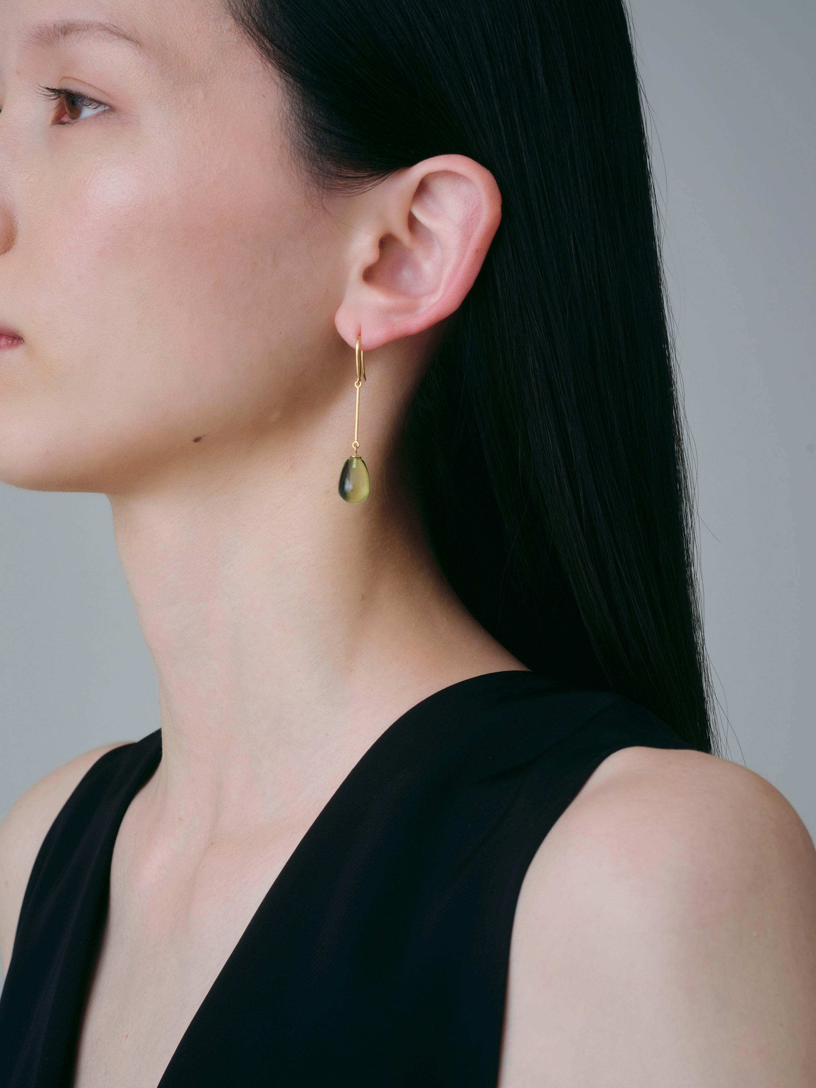 Drop Line Pierces -Amber Gold-