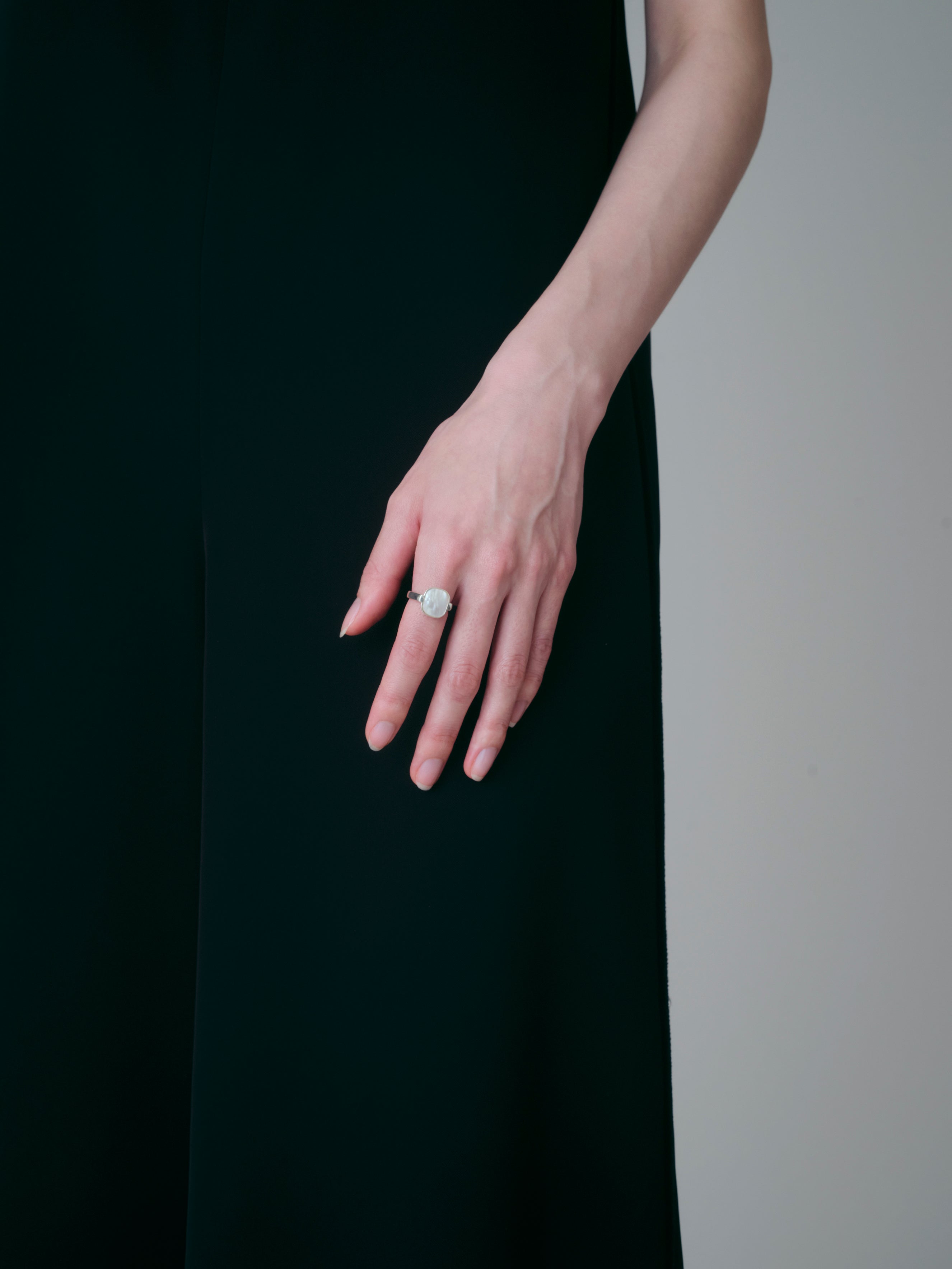 Shell Window Ring -Silver-