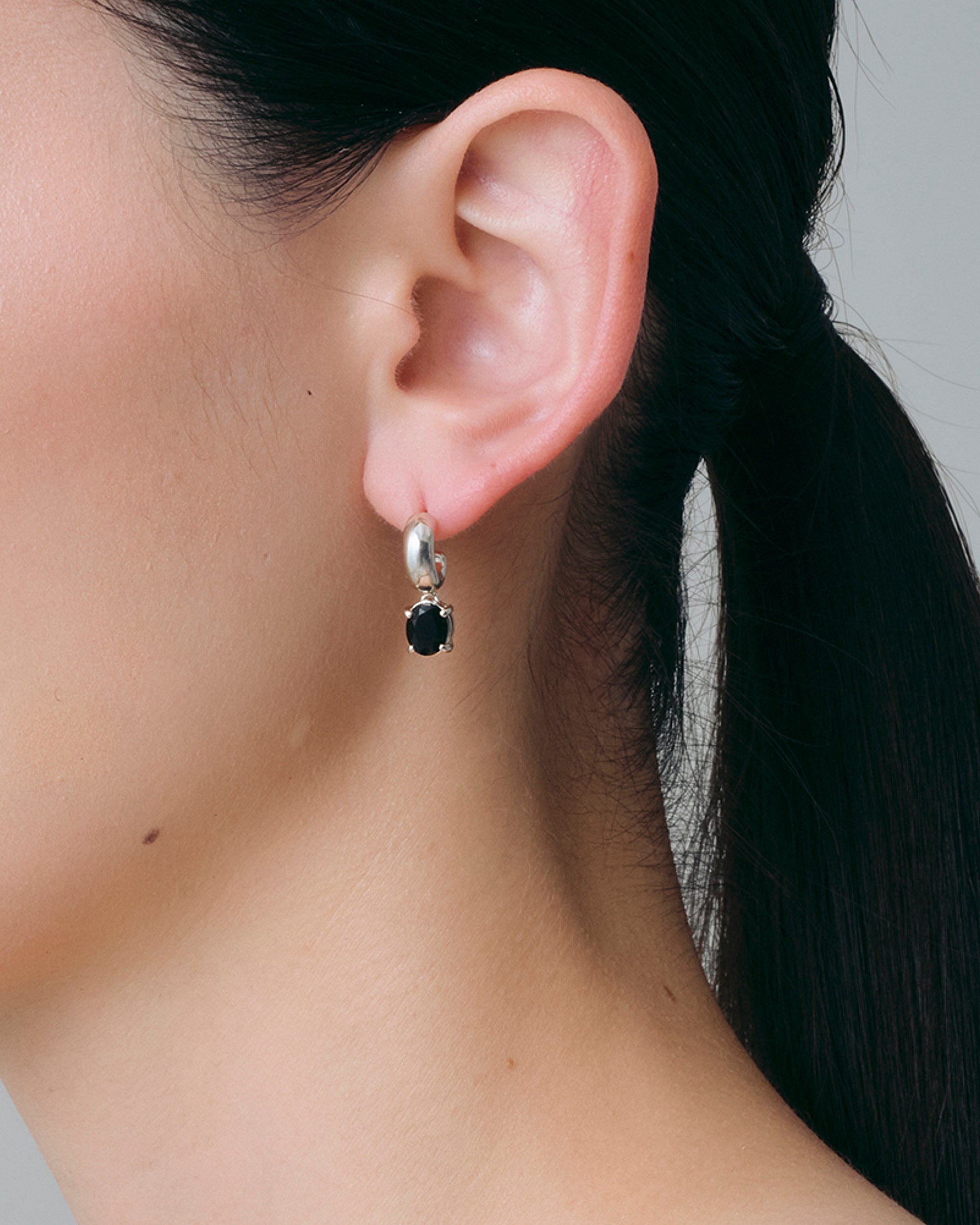 Sunny C Stone Pierces Onyx  -Silver-