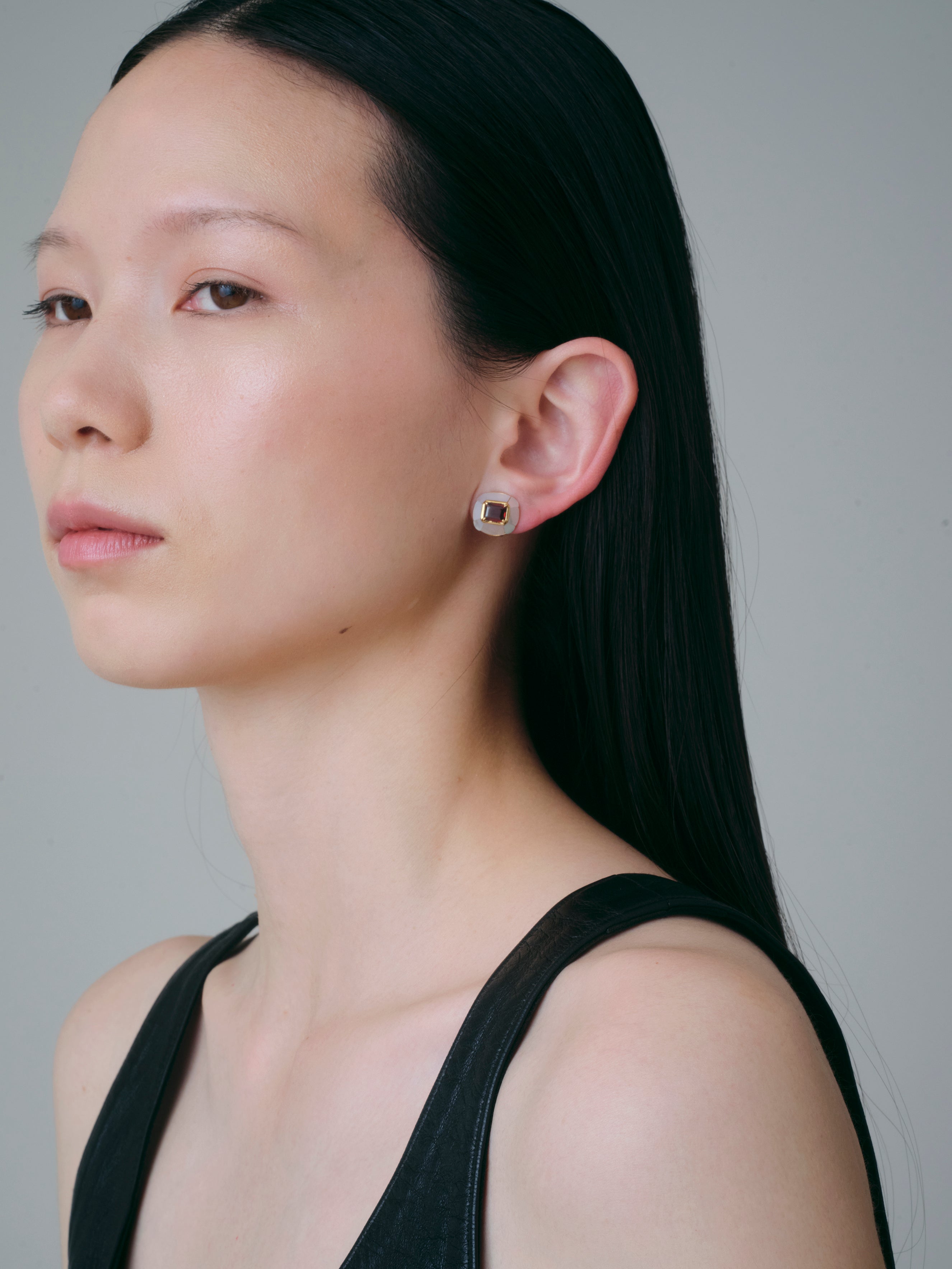 Chamomile Garnet Earrings