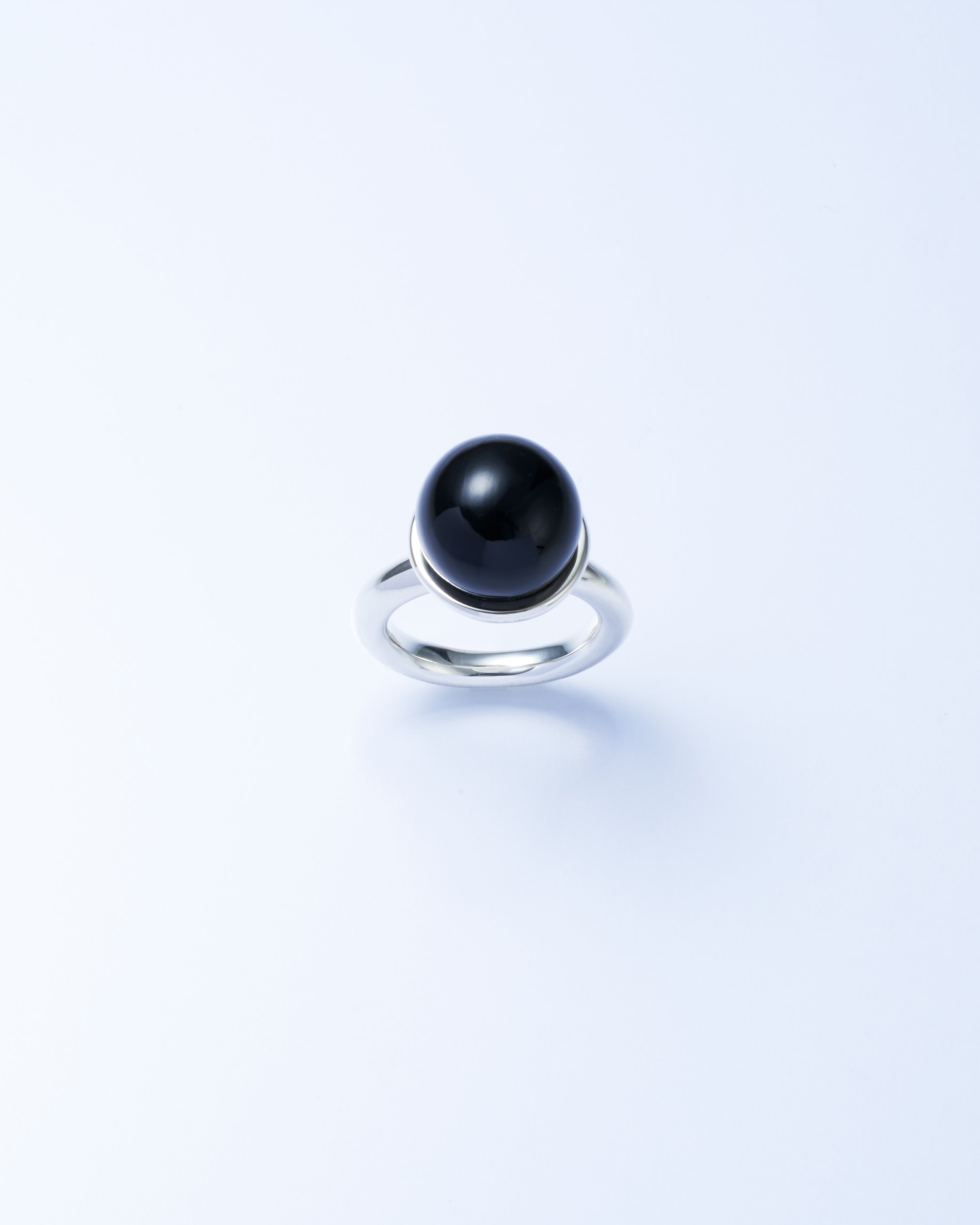 Onyx Cap Ring Large -Silver-