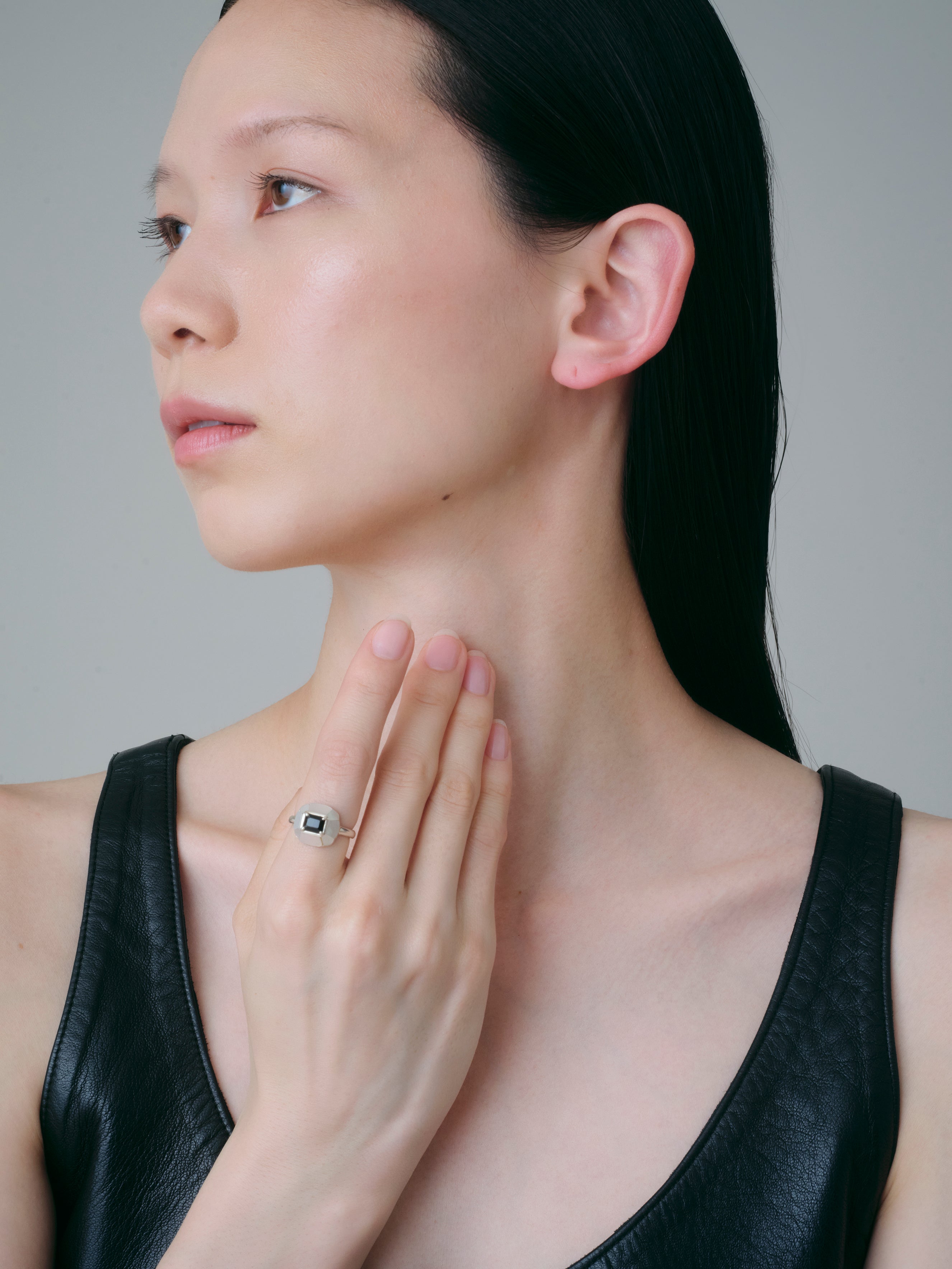 Chamomile Onyx Ring