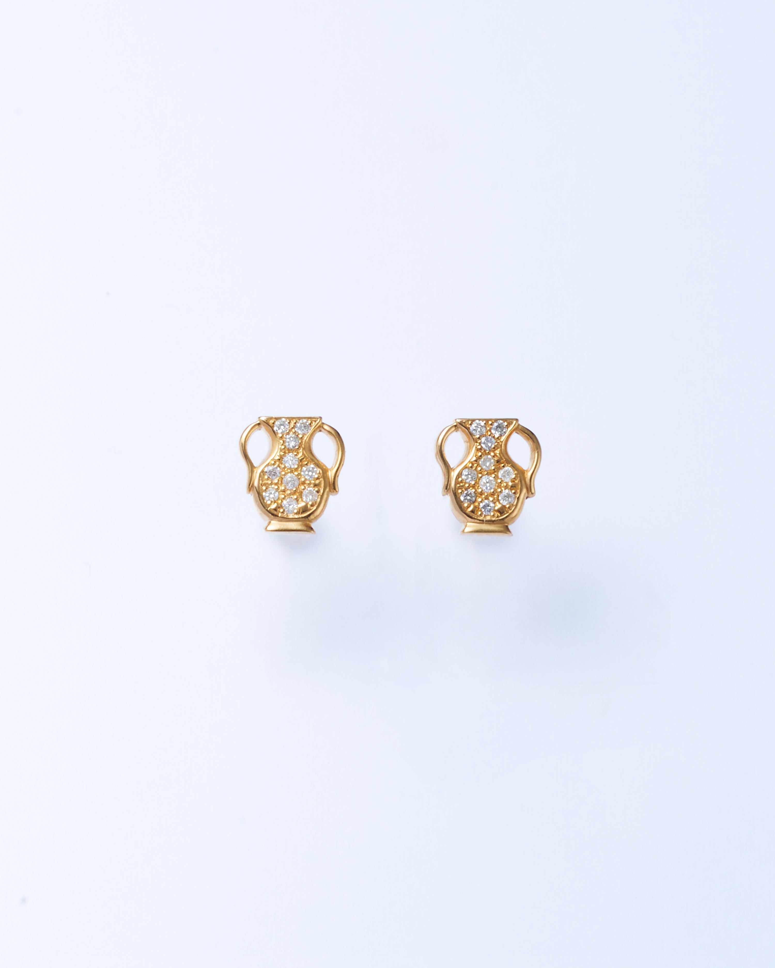 With Water Pierces Bottle