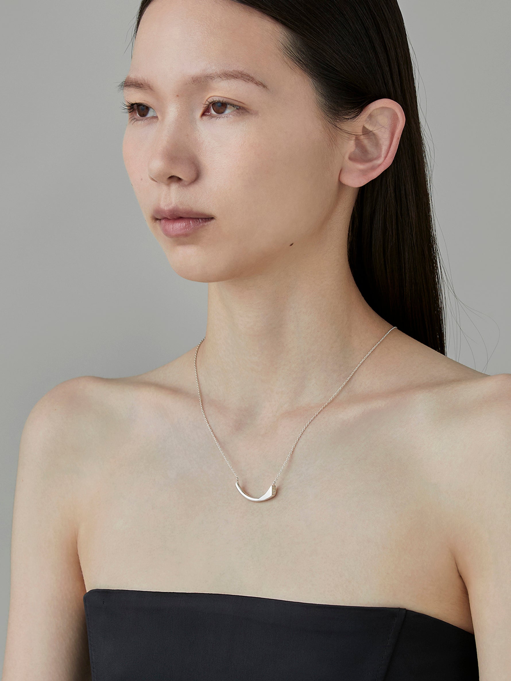 Calla Lily Necklace Diamond -Silver -