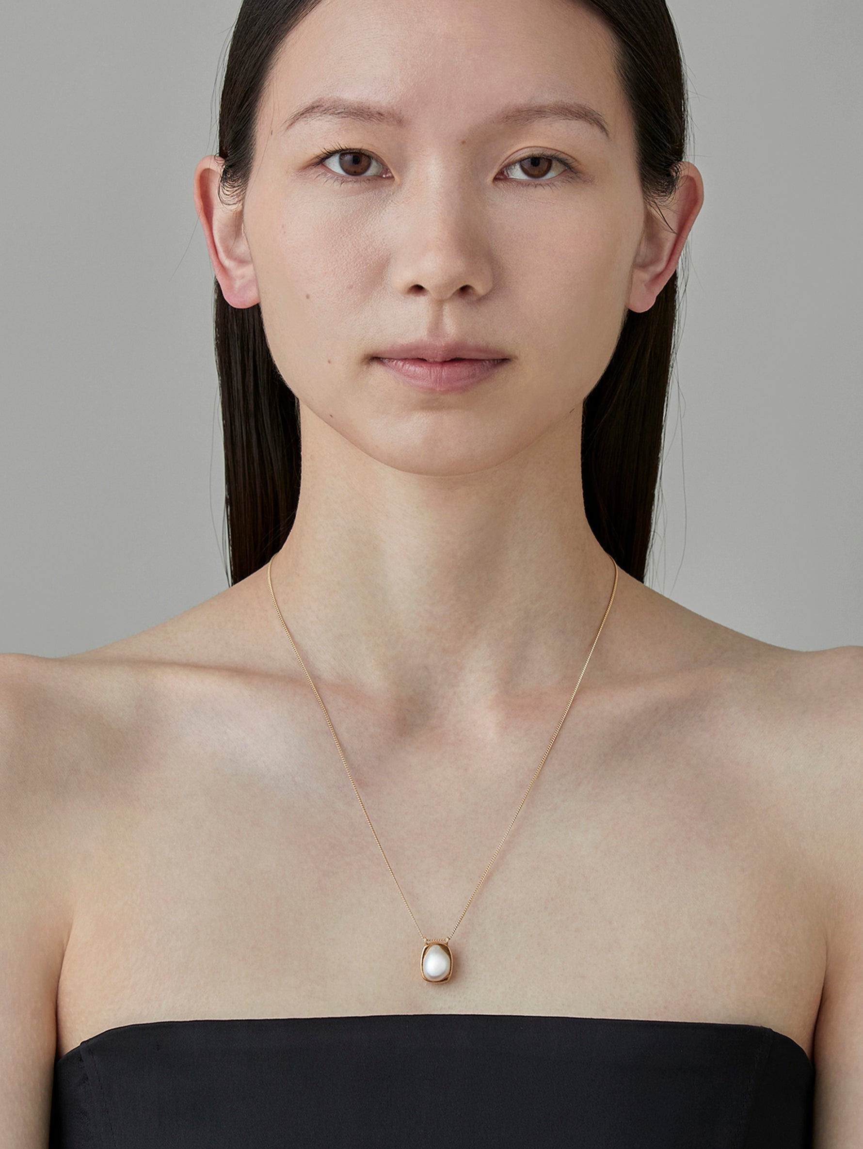 Pearl Top Necklace -Gold-
