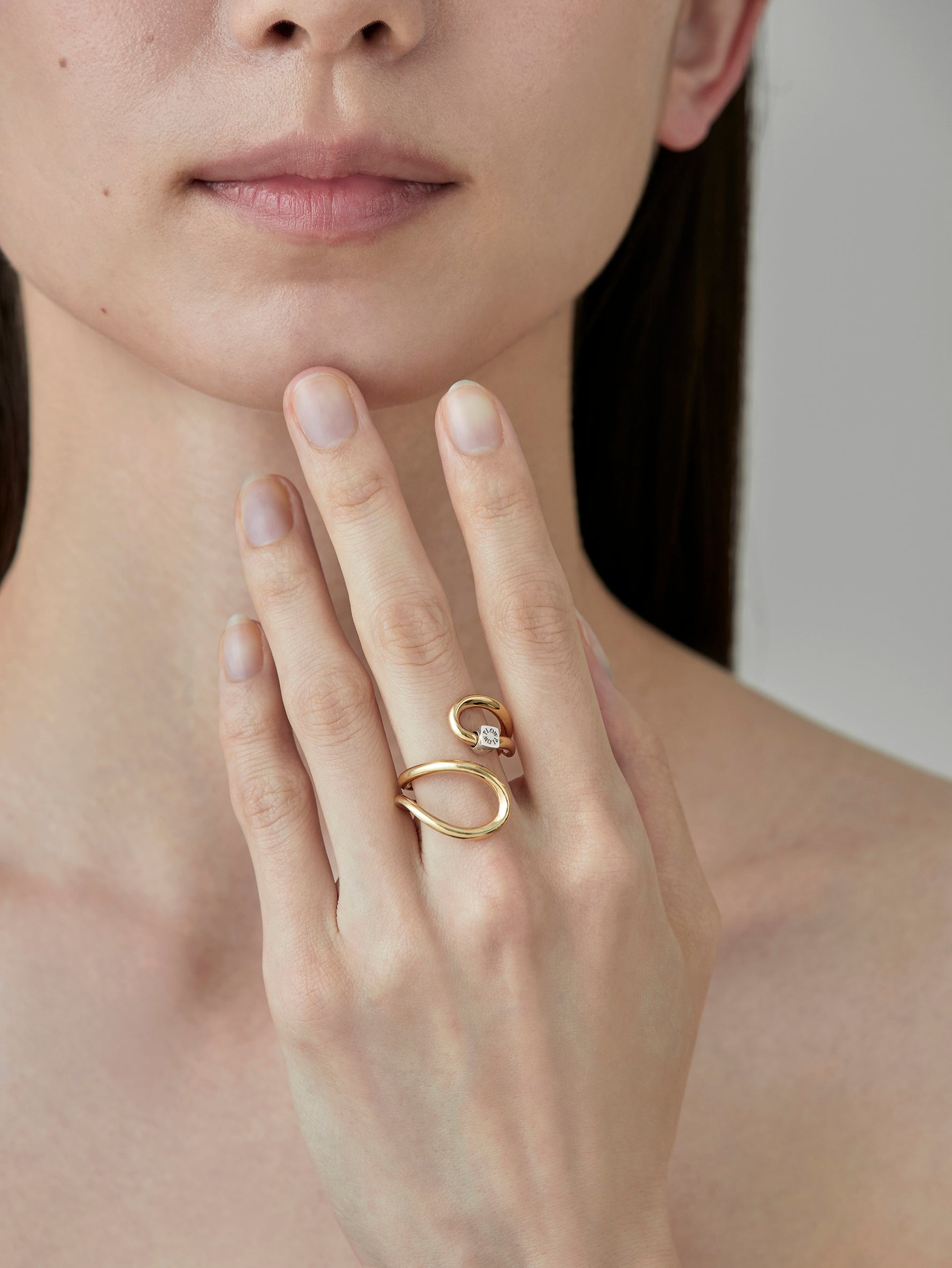 Wave Ring -Hug- Gold