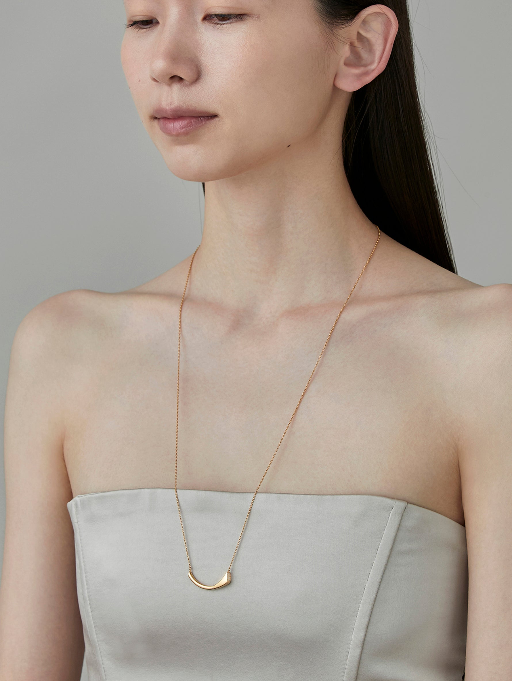 Calla Lily Necklace Diamond -Gold-