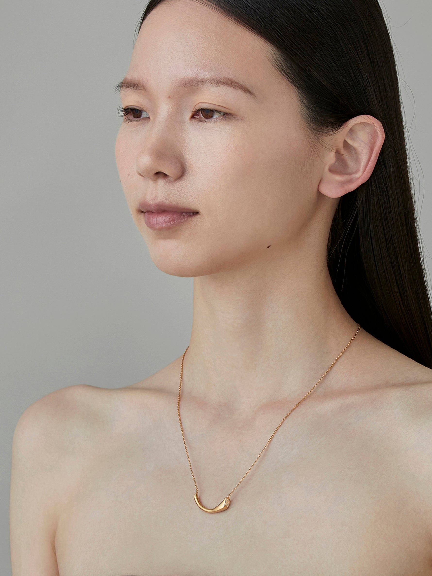 Calla Lily Necklace Diamond -Gold-