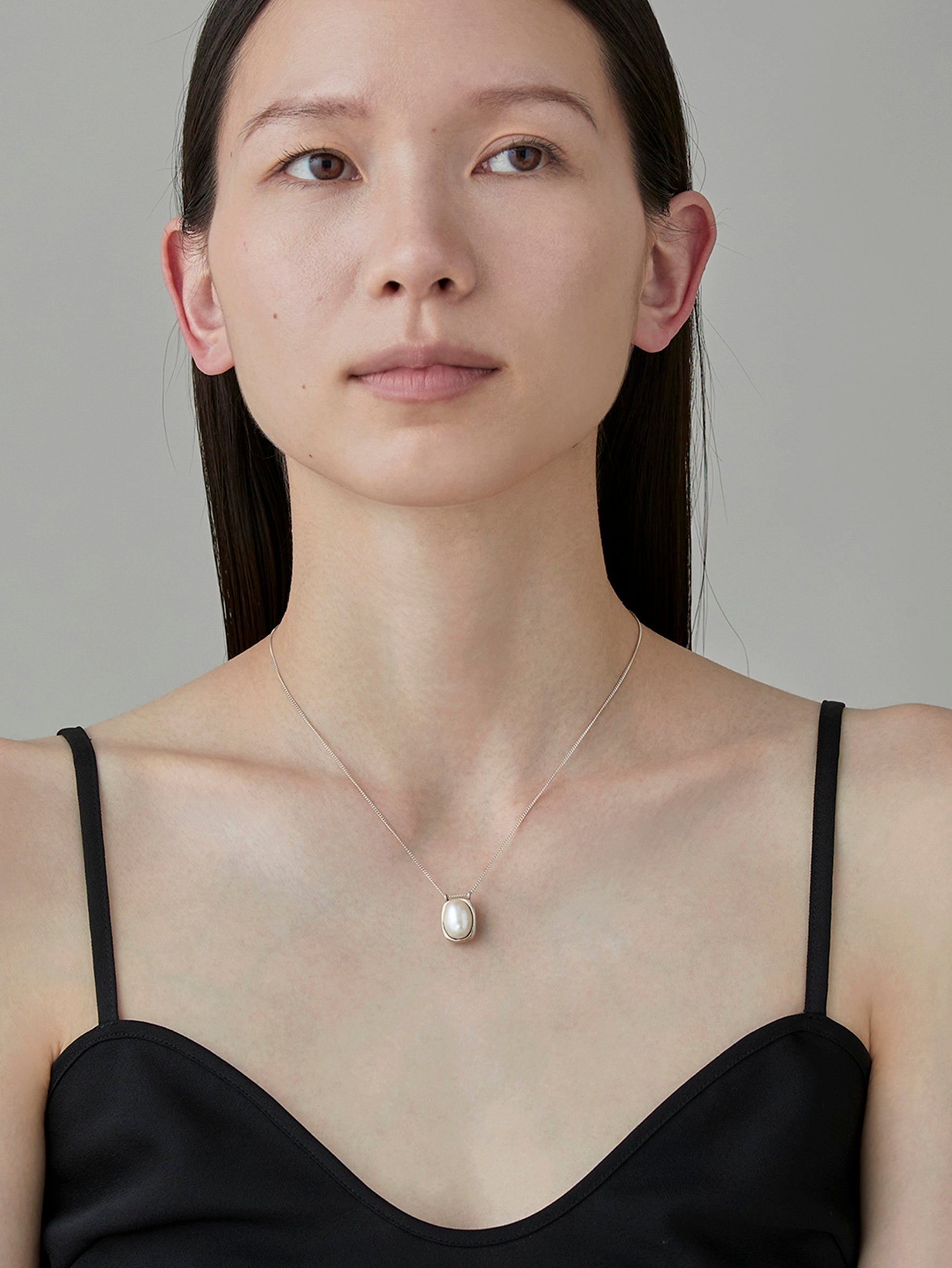 Pearl Top Necklace -Silver-