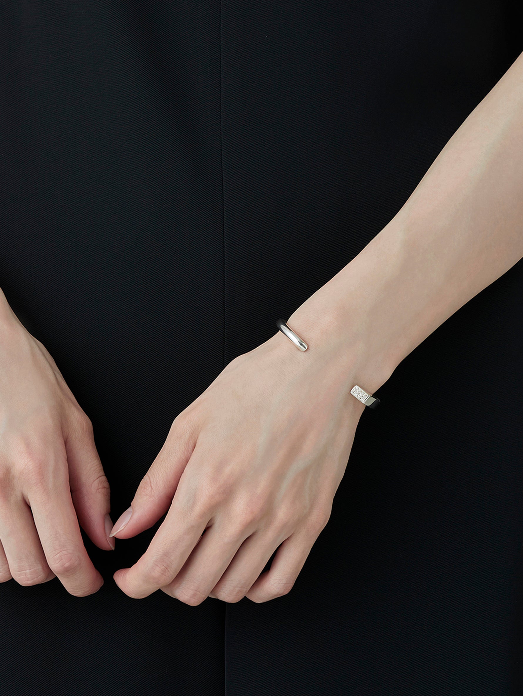 Calla Lily Bangle Diamond - Silver -