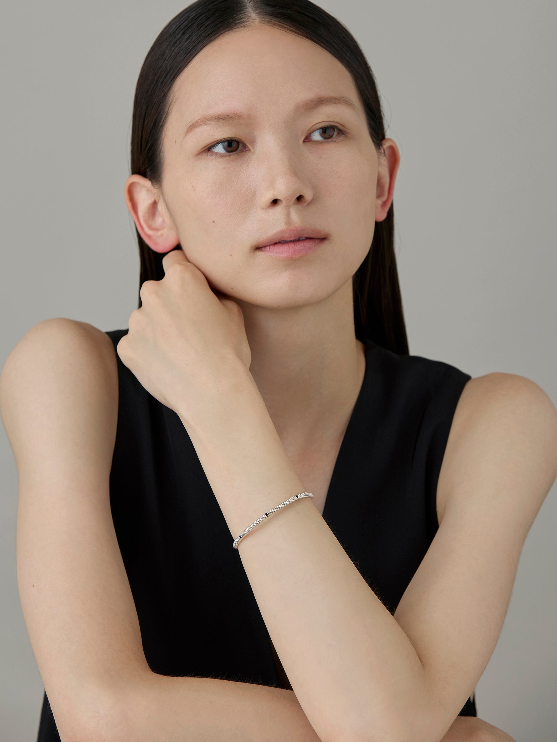 Spring 4 Stone Bangle Onyx -Silver-