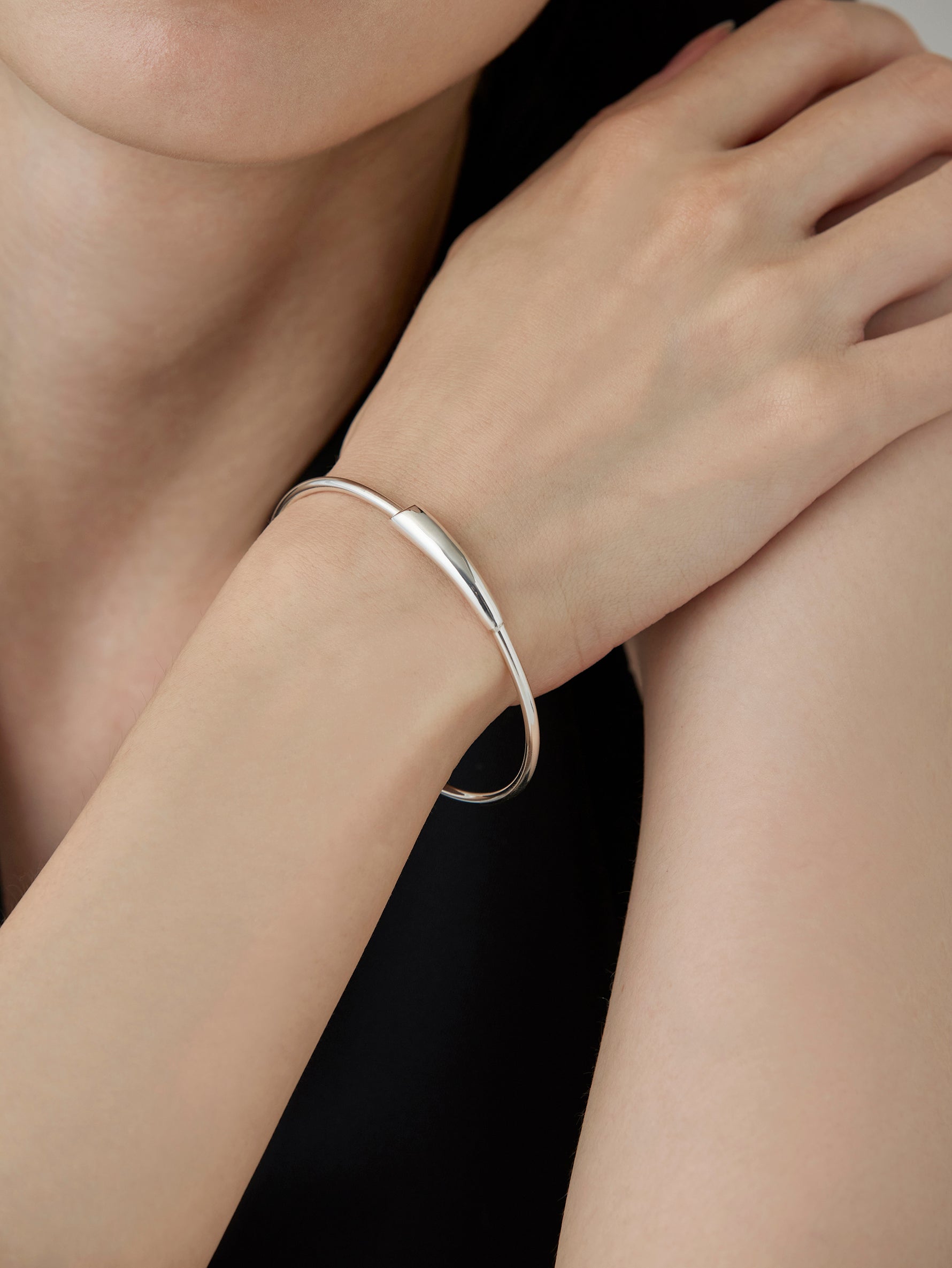 Flower Stalk Bracelet -Silver-