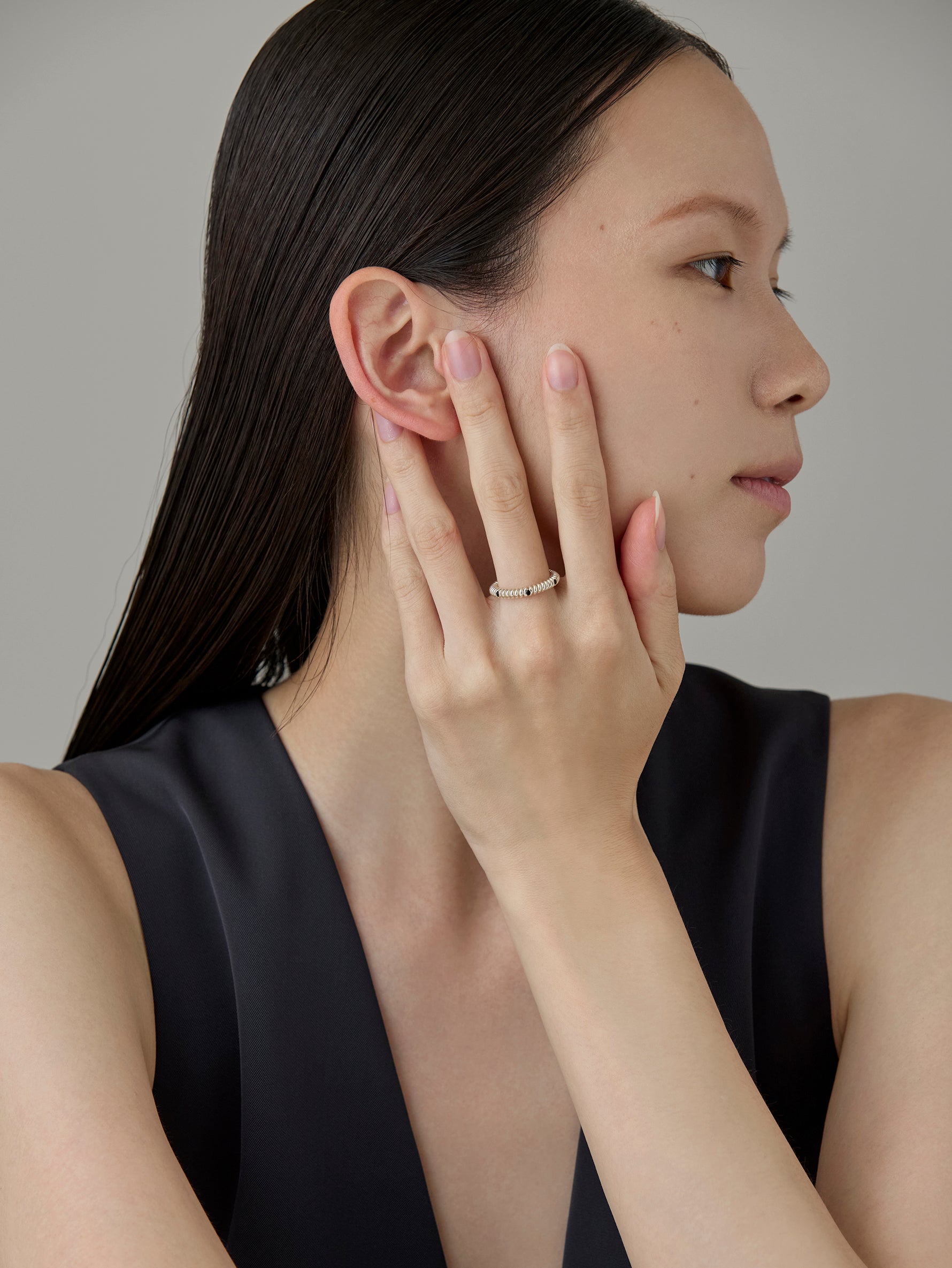 Spring 6 Stone Ring Onyx -Silver-