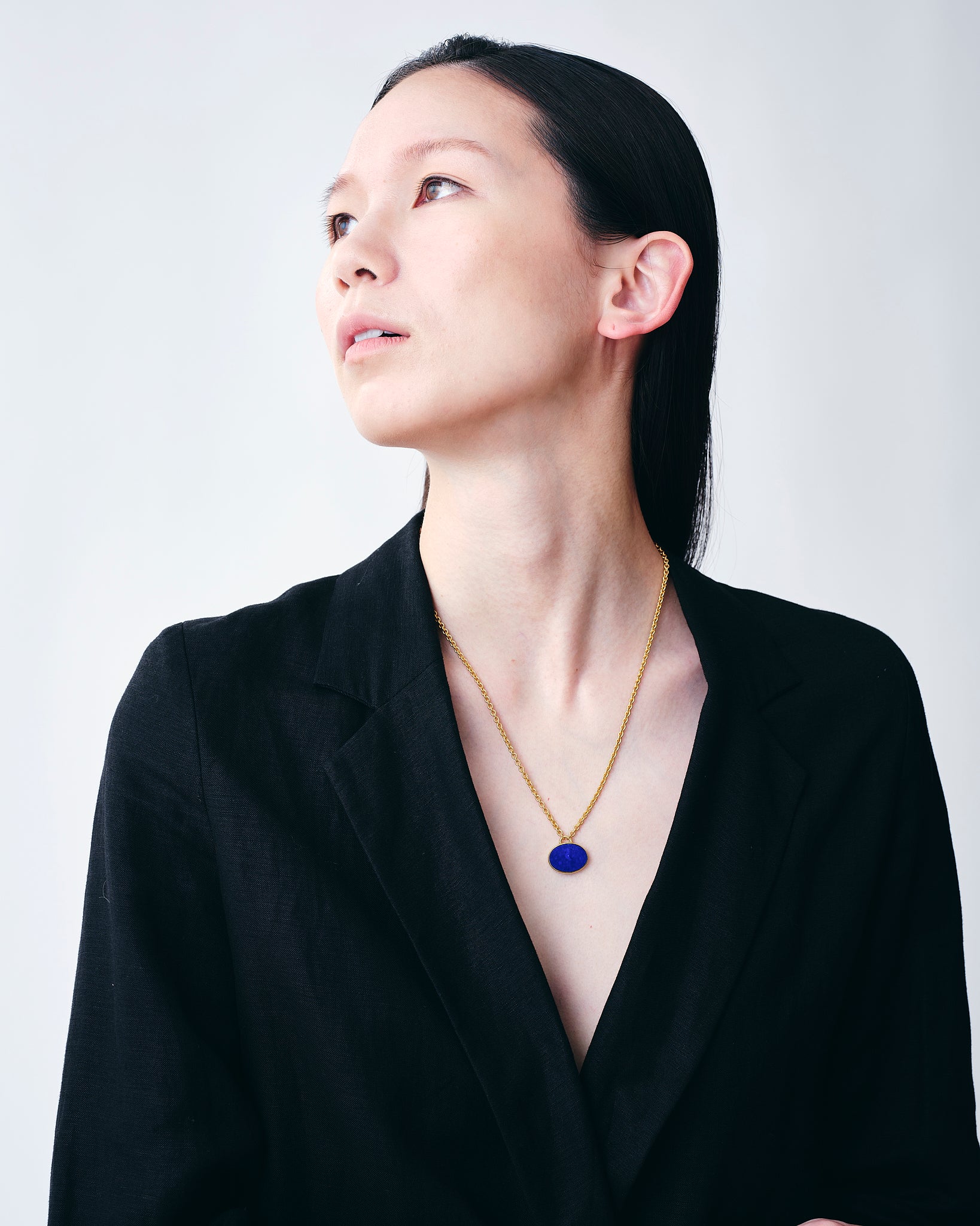 White Shell × Lapis Oval Necklace -Gold-