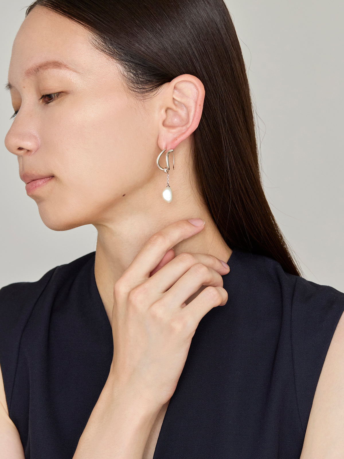 Wave Pierces Calm -Silver-