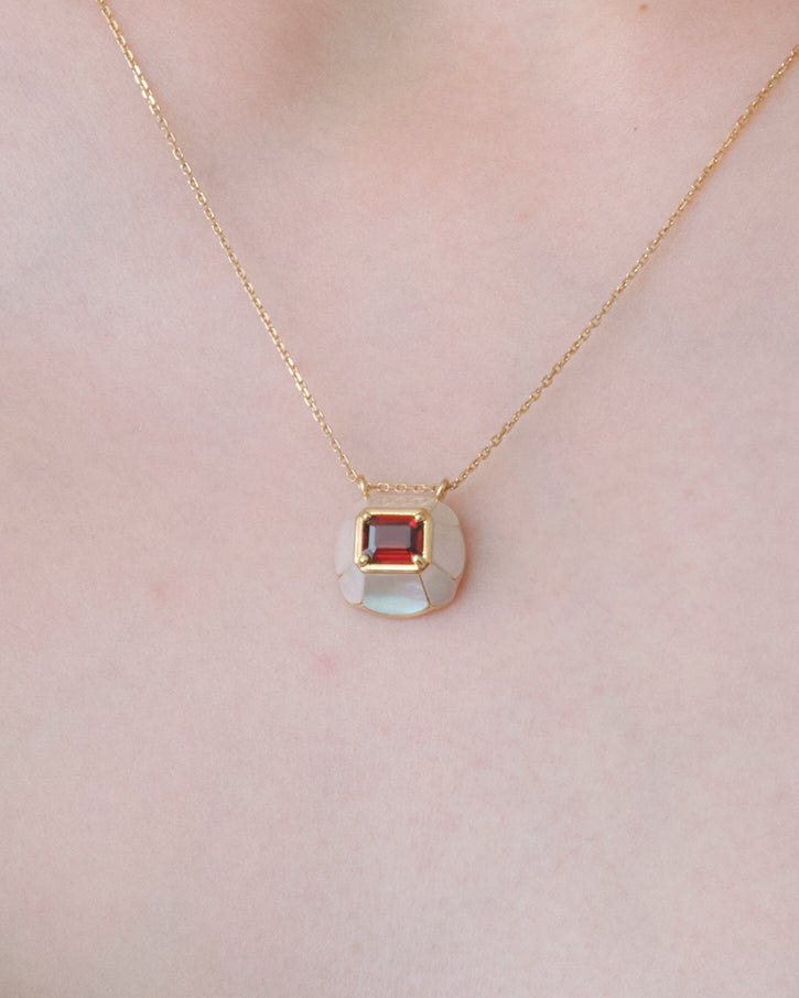 Chamomile Garnet Necklace