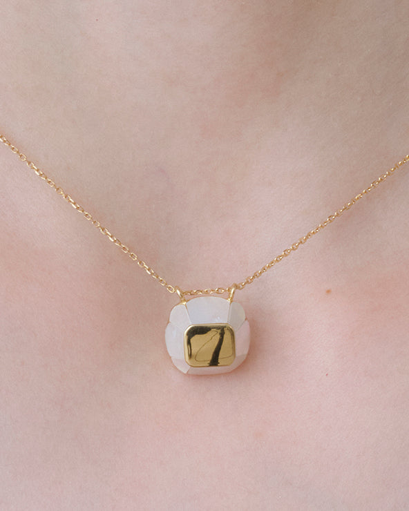 Chamomile Necklace -Gold-