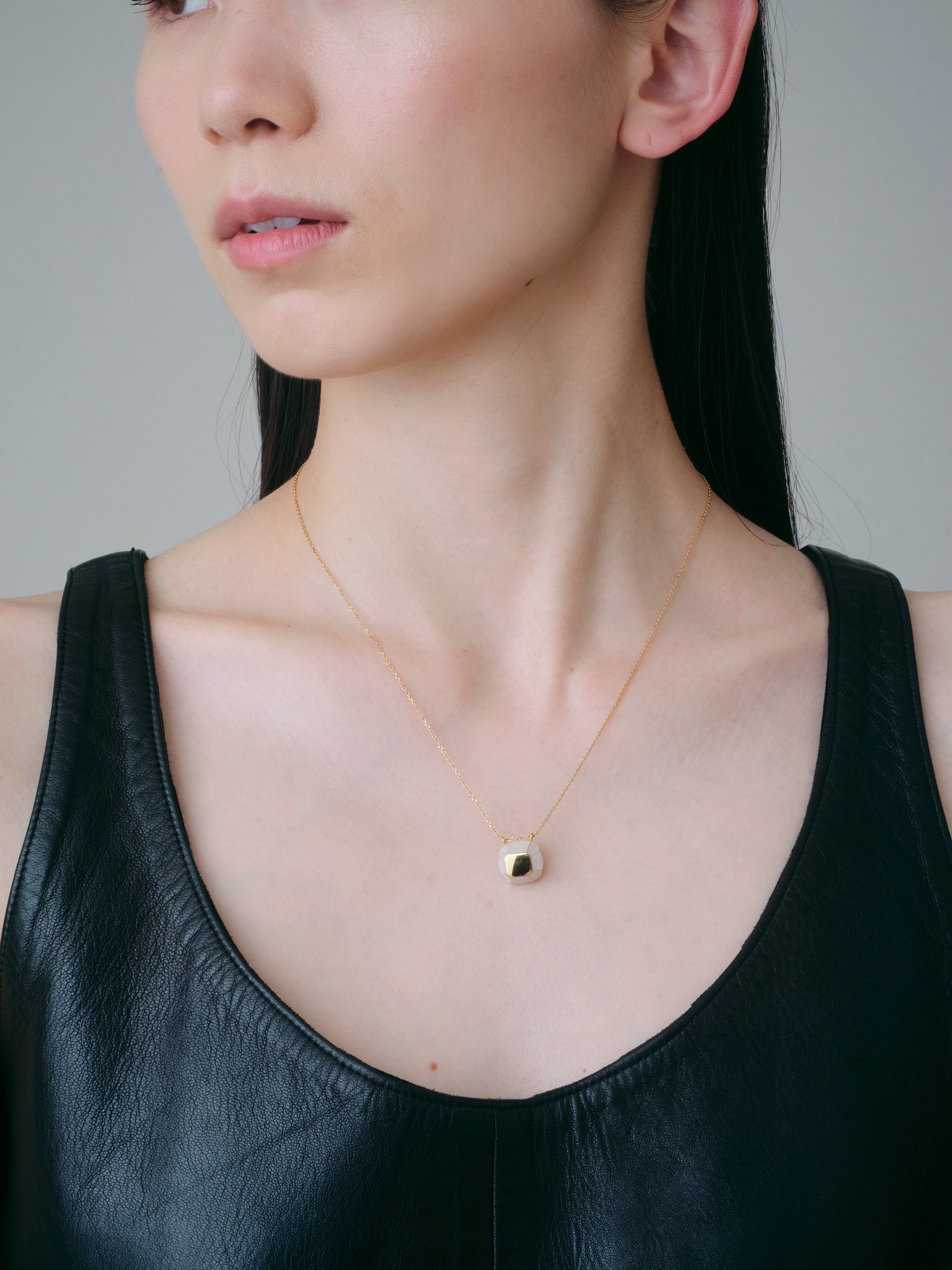 Chamomile Necklace -Gold-