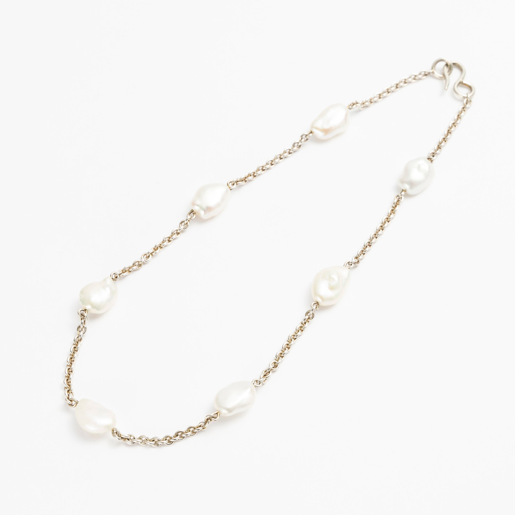 Pearl Necklace -Silver-